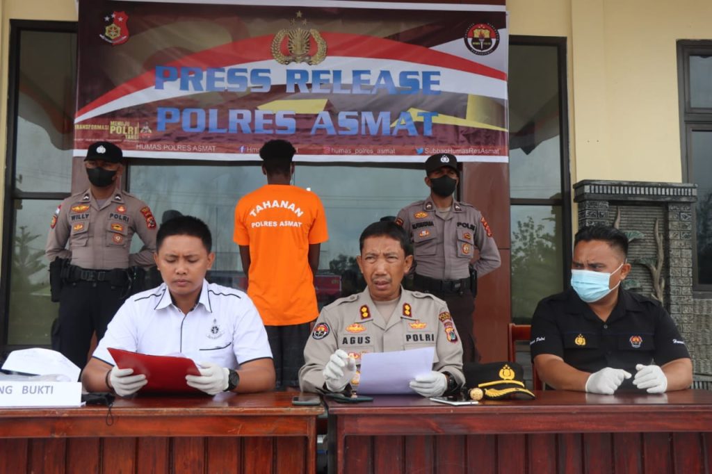 Polres Asmat menggelar press rilis terkait elaku Penganiayaan Hingga 2 Korban Meninggal Dunia