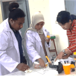 Foto Pelaksanaan Penelitian Uji Kualitas Madu Lokal Papua di Laboratorium Fakultas Pertanian Universitas Musamus